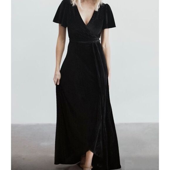 Baltic Born Andi Ribbed Black Velvet Wrap Dress Short Sleeves size S Bridesmaids - Picture 1 of 12